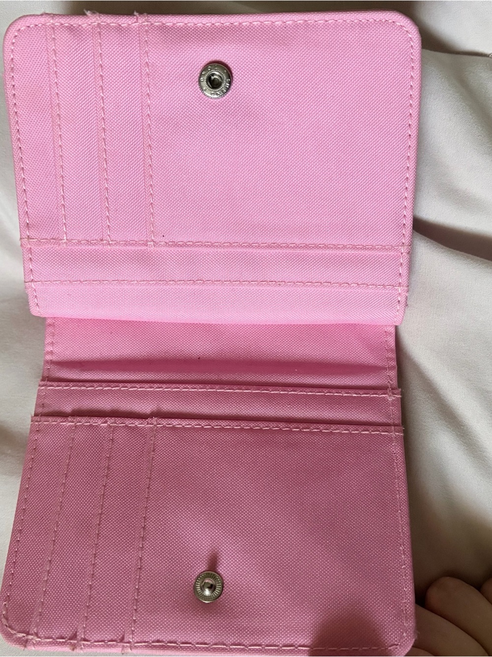Hello Kitty Pink Bow Pattern Wallet - Picture 3 of 5